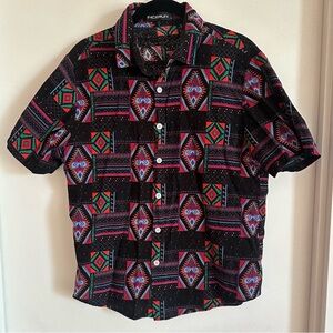 Men’s or women’s shirt